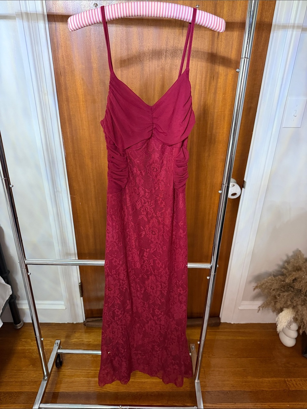 Women's Lace Slip Dress in Burgundy